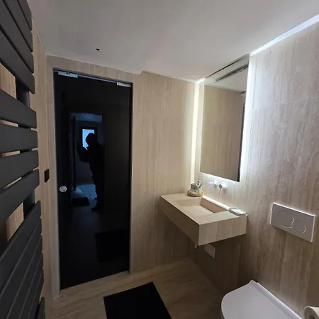 Muranche Loft S1 아파트 발토우르넨체